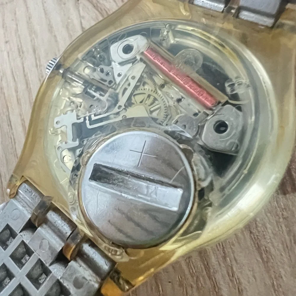Vintage 2000 Swatch black dial watch SHINIER GK424 NEW BATTERY